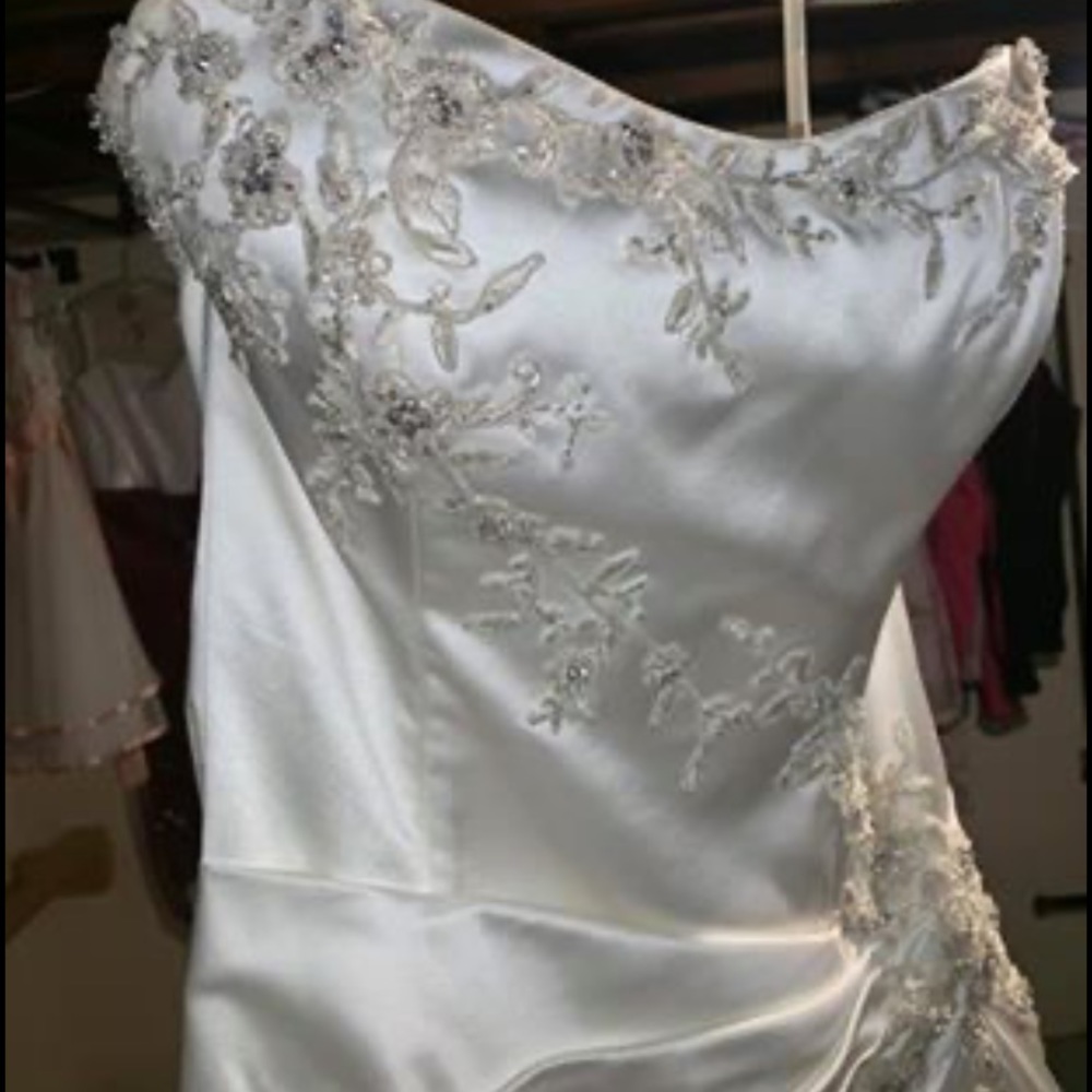 Wedding dress